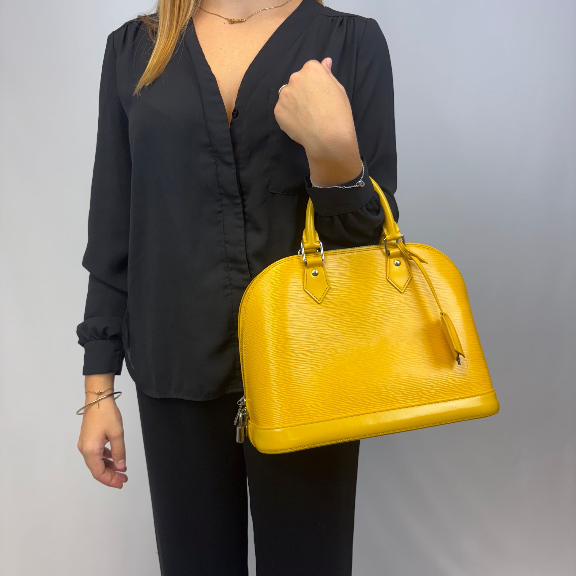 Louis Vuitton Alma PM Mimosa