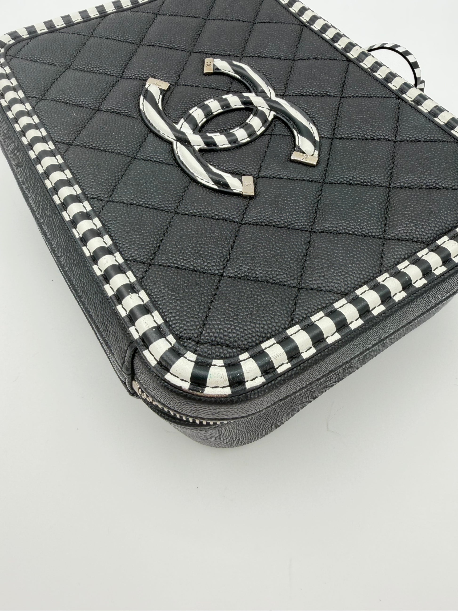 CHANEL VANITY FILIGREE