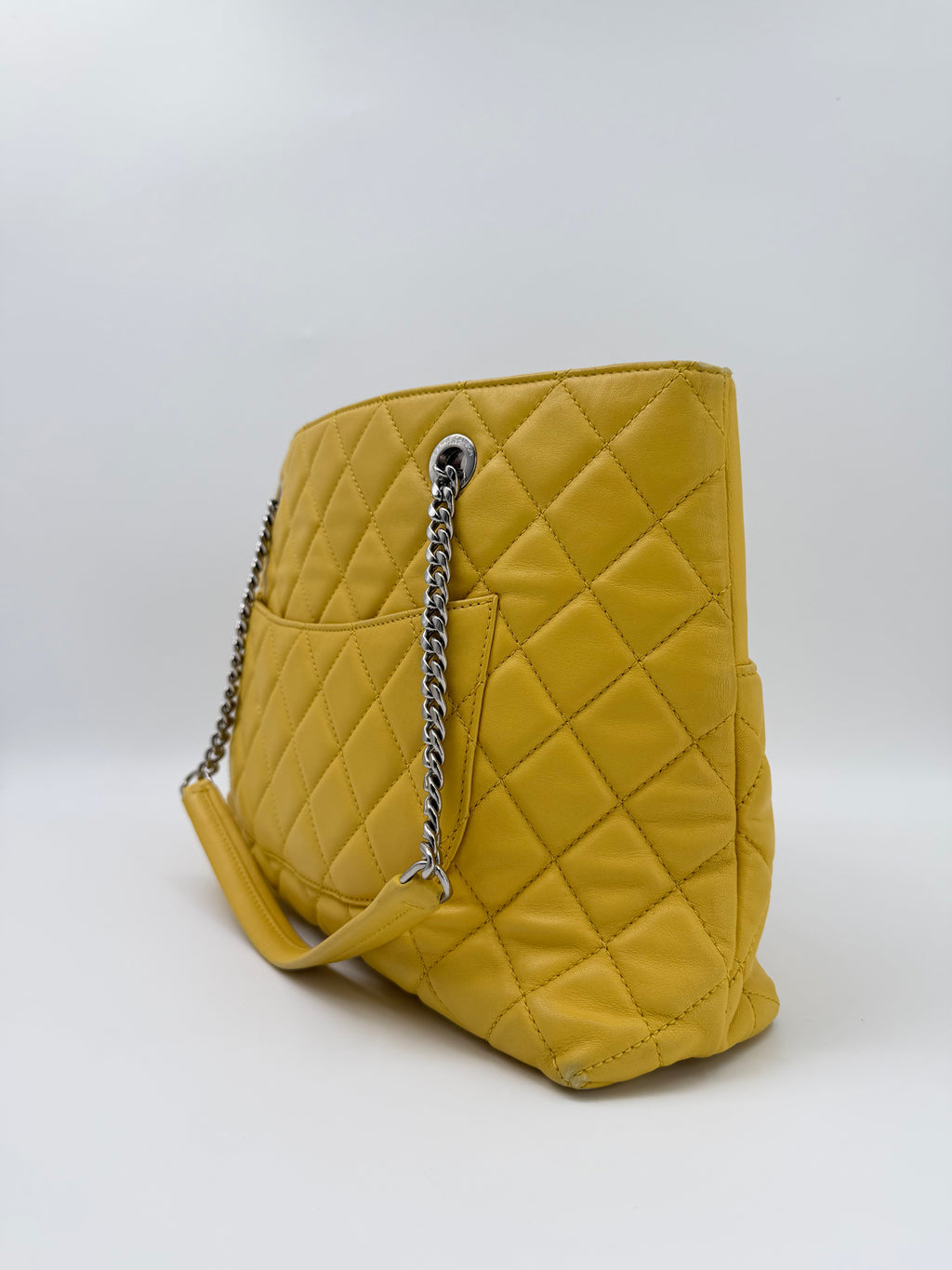 CHANEL MATELASSE TOTE