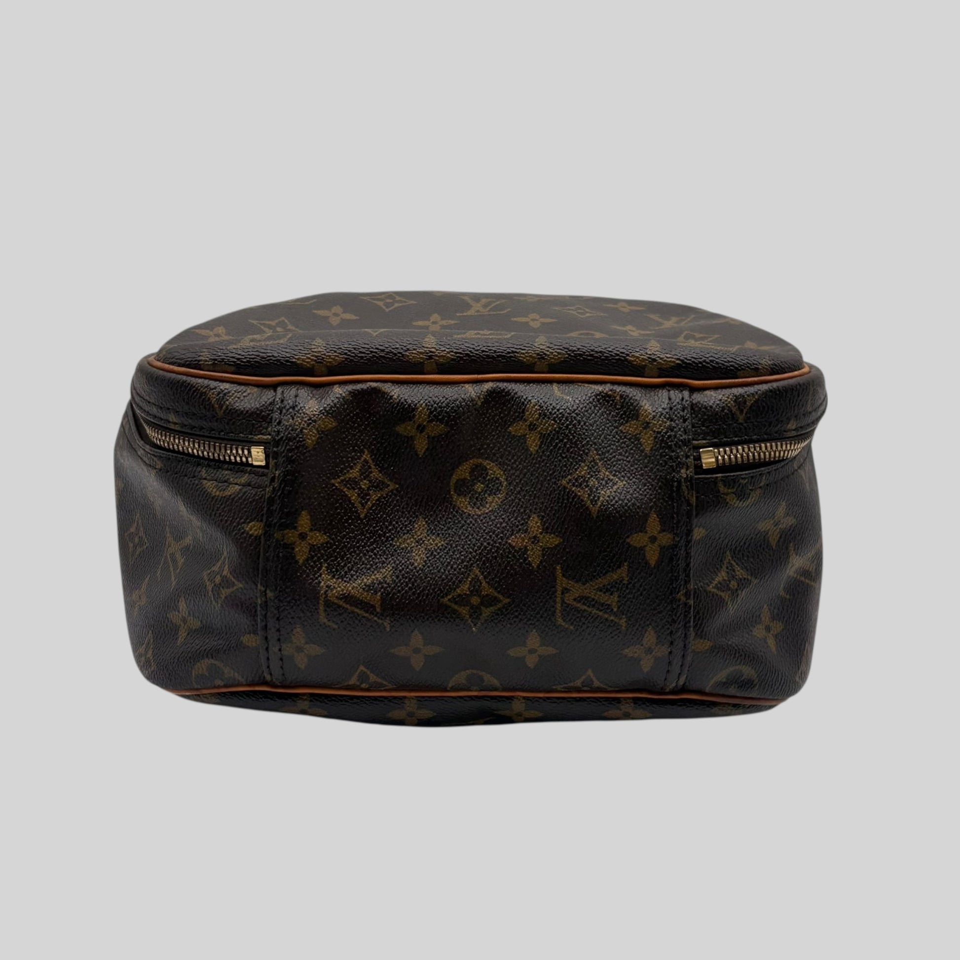 Louis Vuitton Excursion
