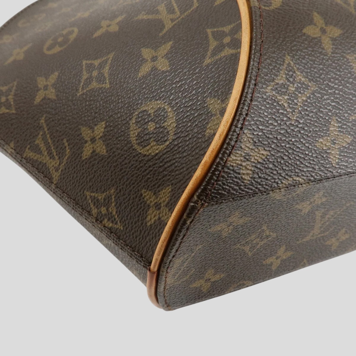 Louis Vuitton Ellipse MM