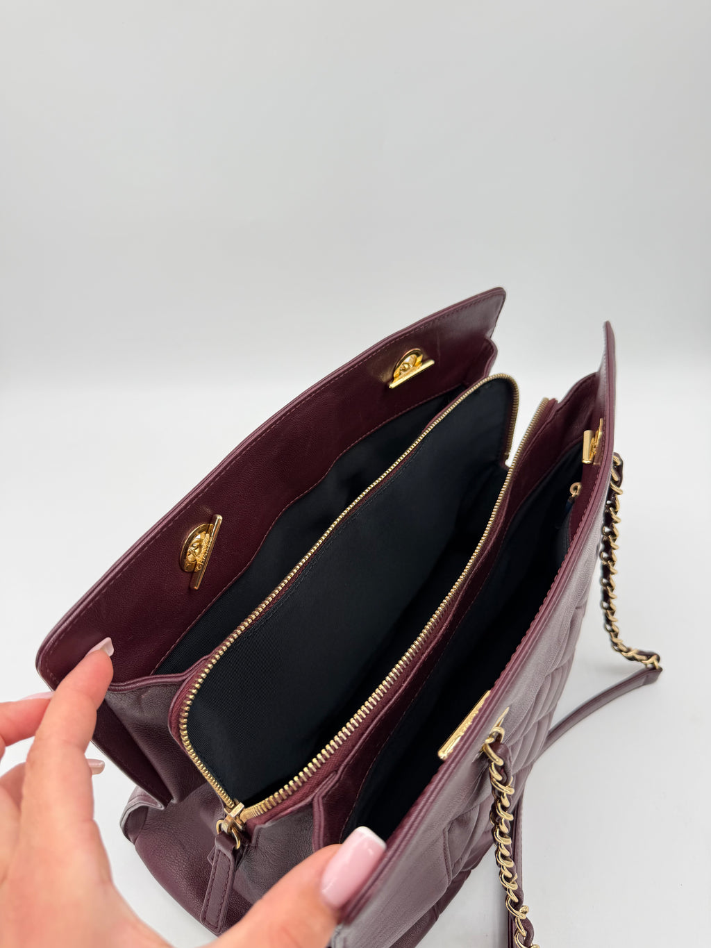 CHANEL MADEMOISELLE TOTE