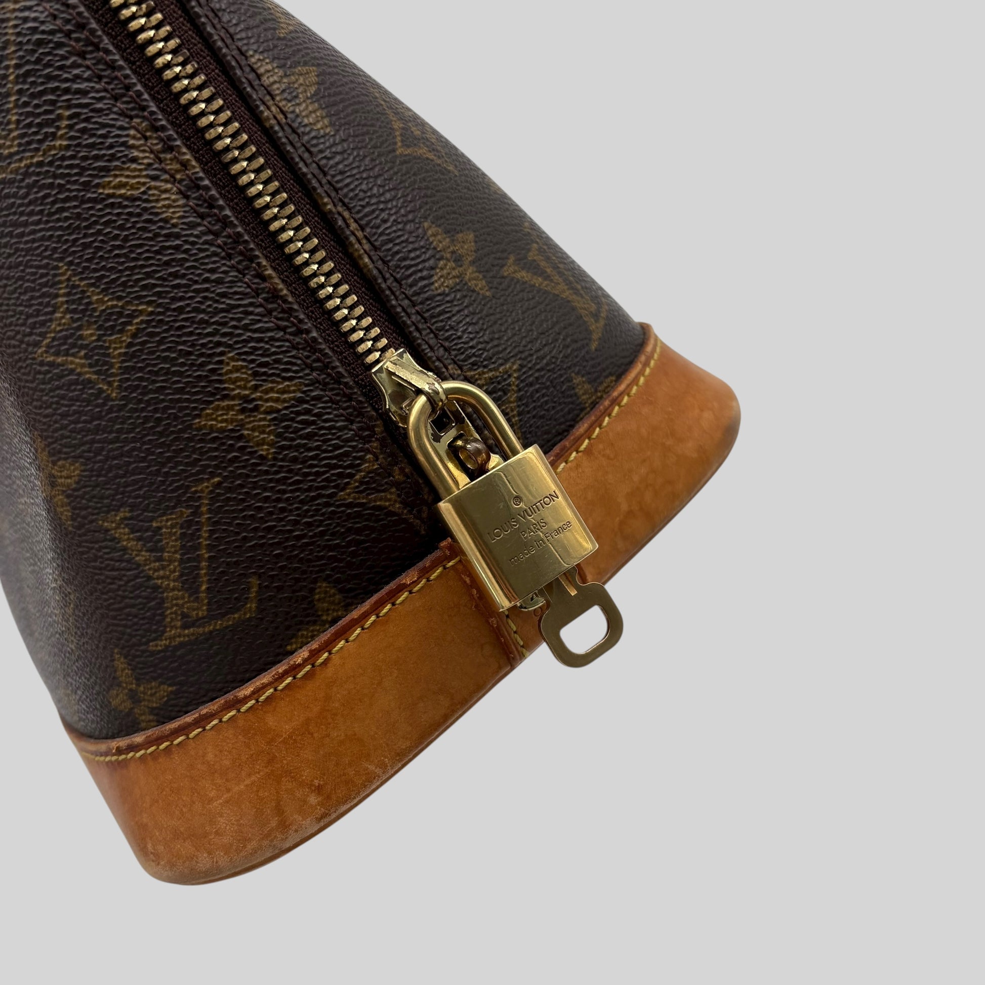 Louis Vuitton Alma PM