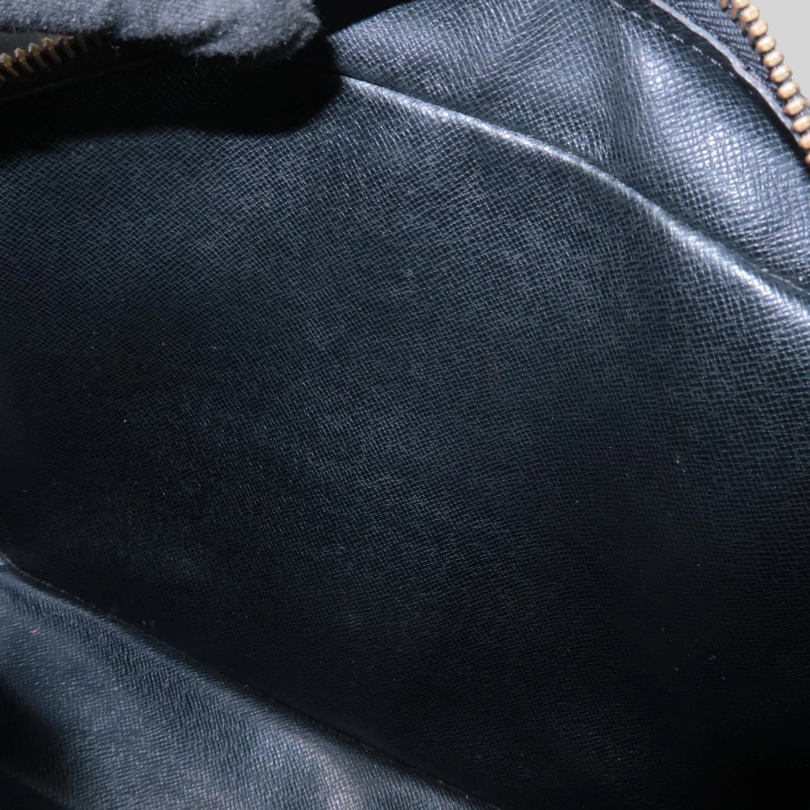 Louis Vuitton Trocadéro 27