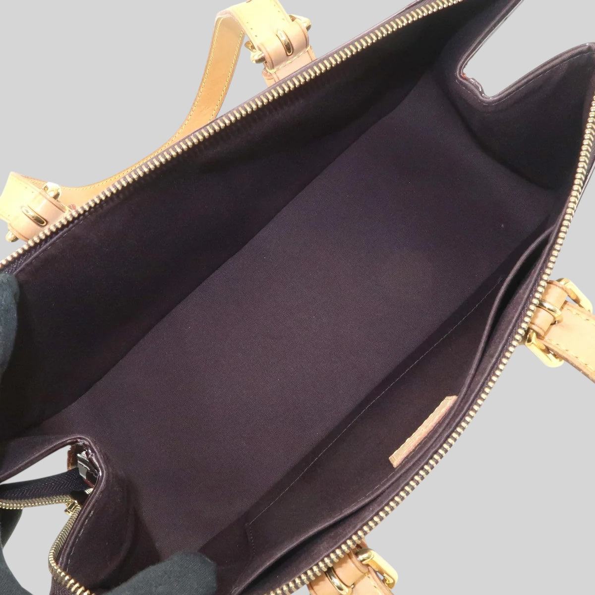 Louis Vuitton Rosewood Avenue