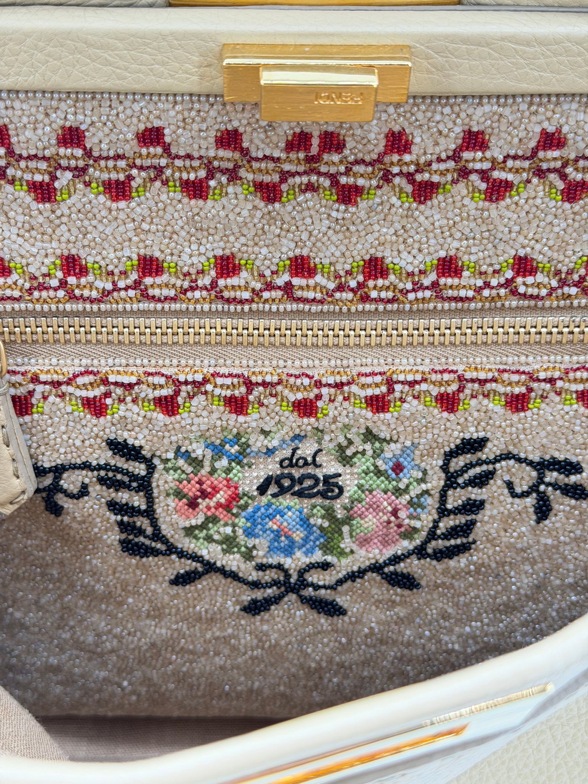 FENDI PEEKABOO SELLERIA