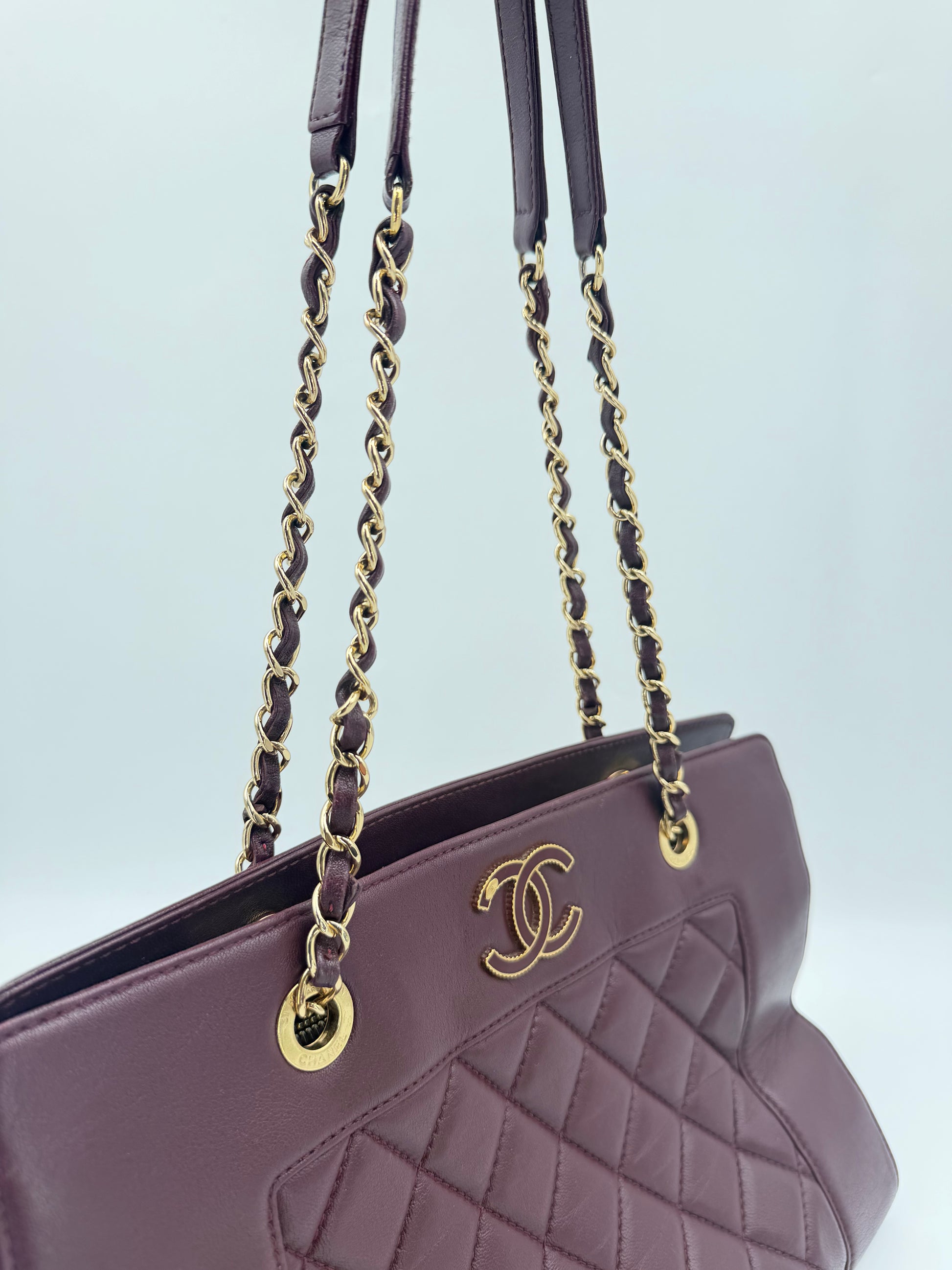 CHANEL MADEMOISELLE TOTE