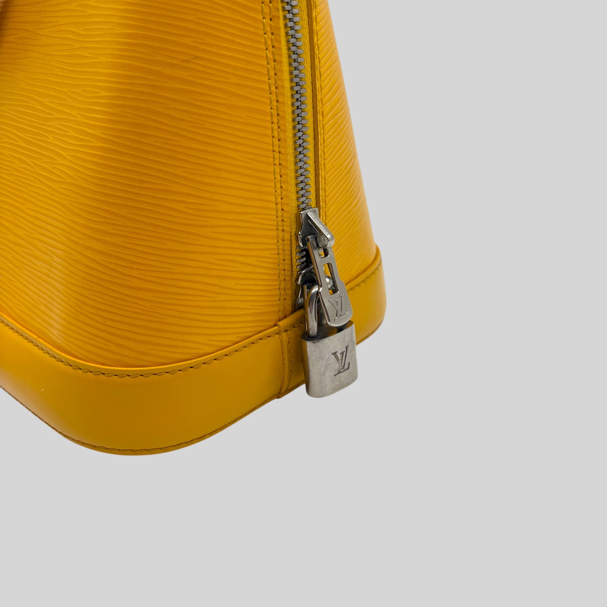 Louis Vuitton Alma PM Mimosa