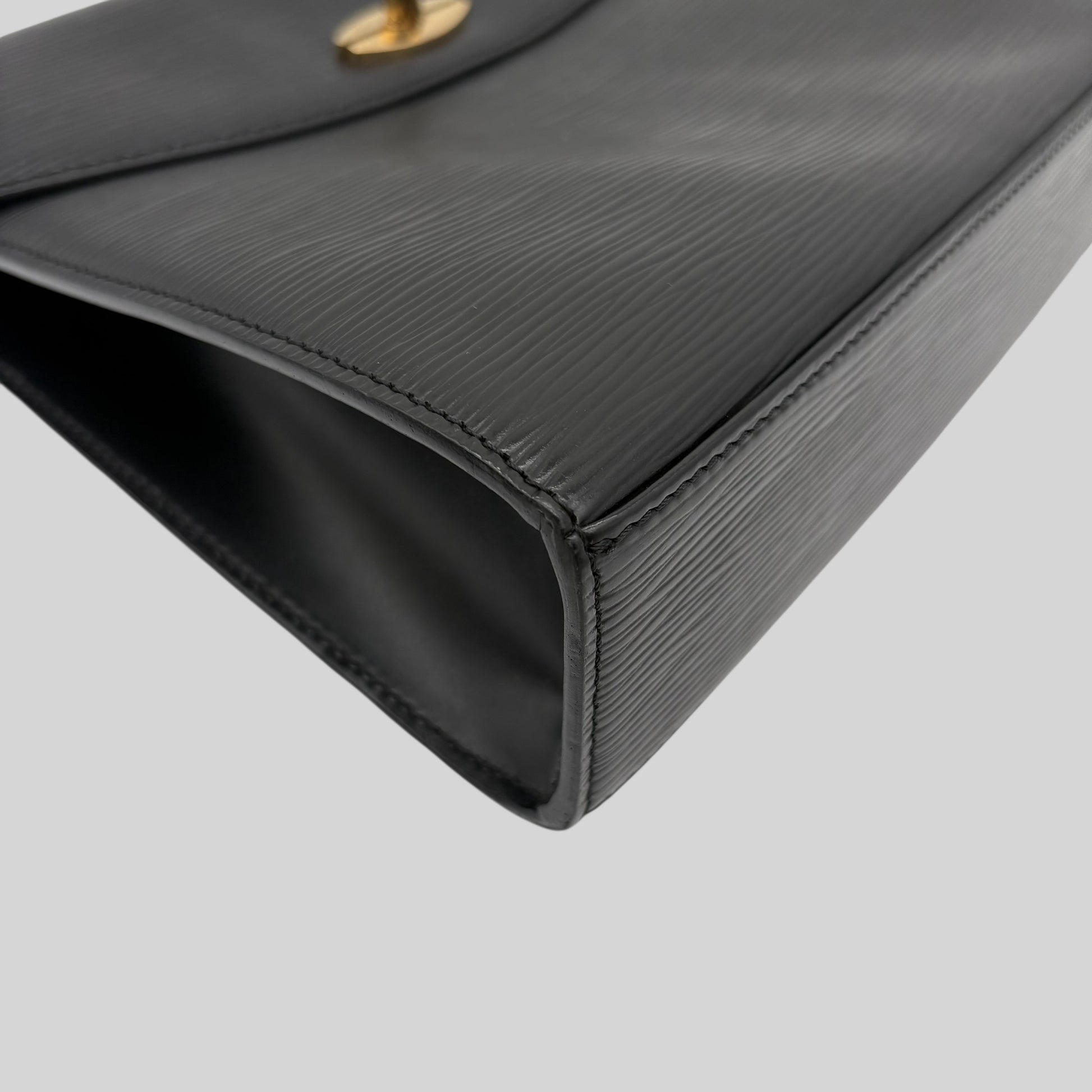 Louis Vuitton Malesherbes