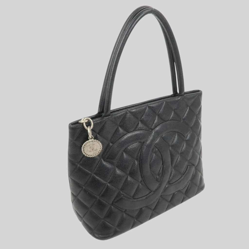 Chanel Coco Médaillon