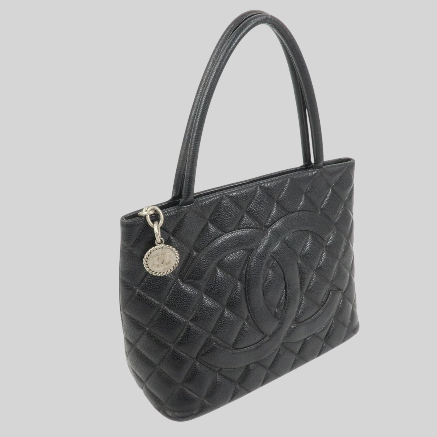 Chanel Coco Médaillon