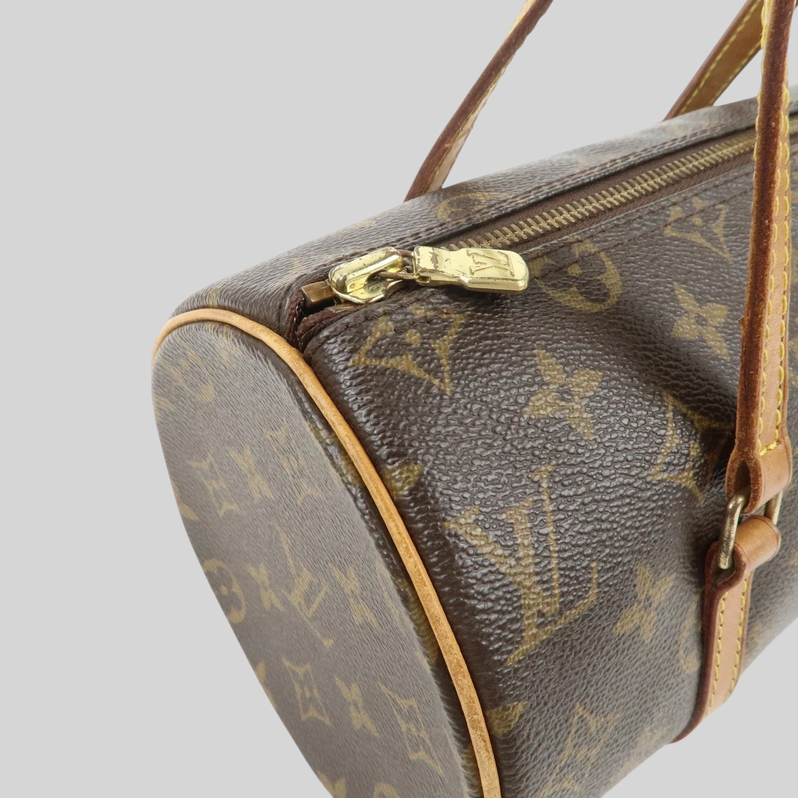 Louis Vuitton Papillon 26