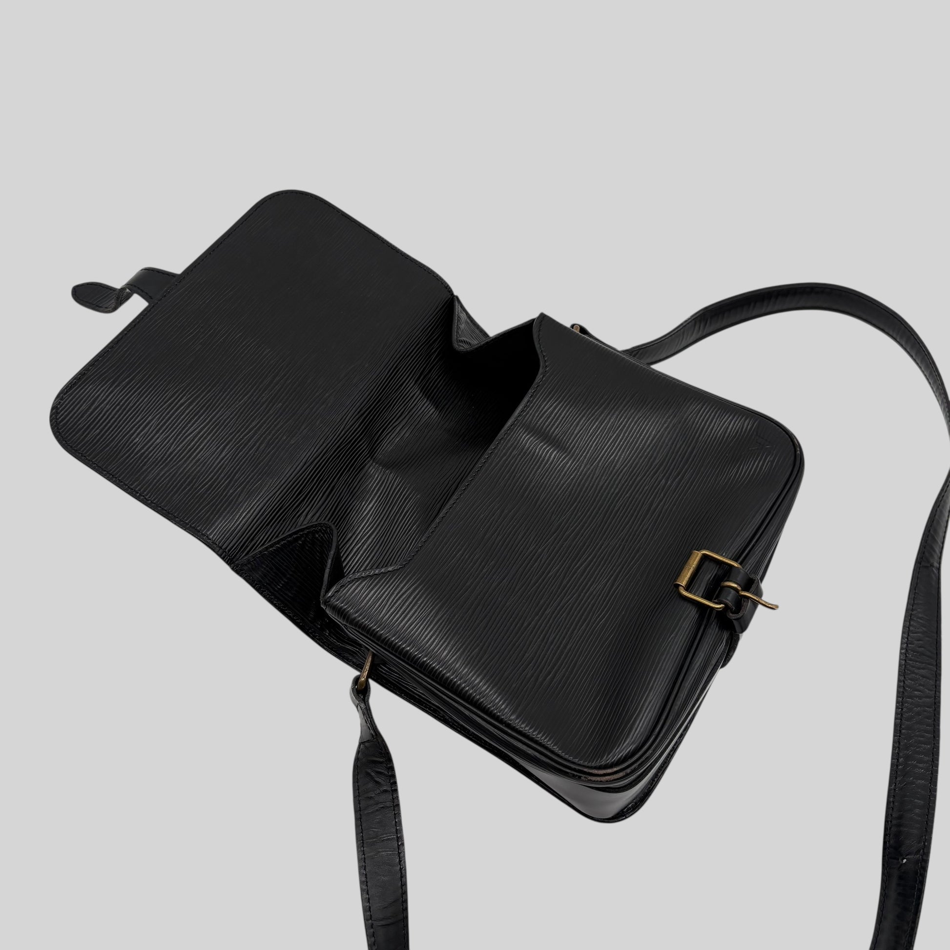 Louis Vuitton Cartouchière Epi
