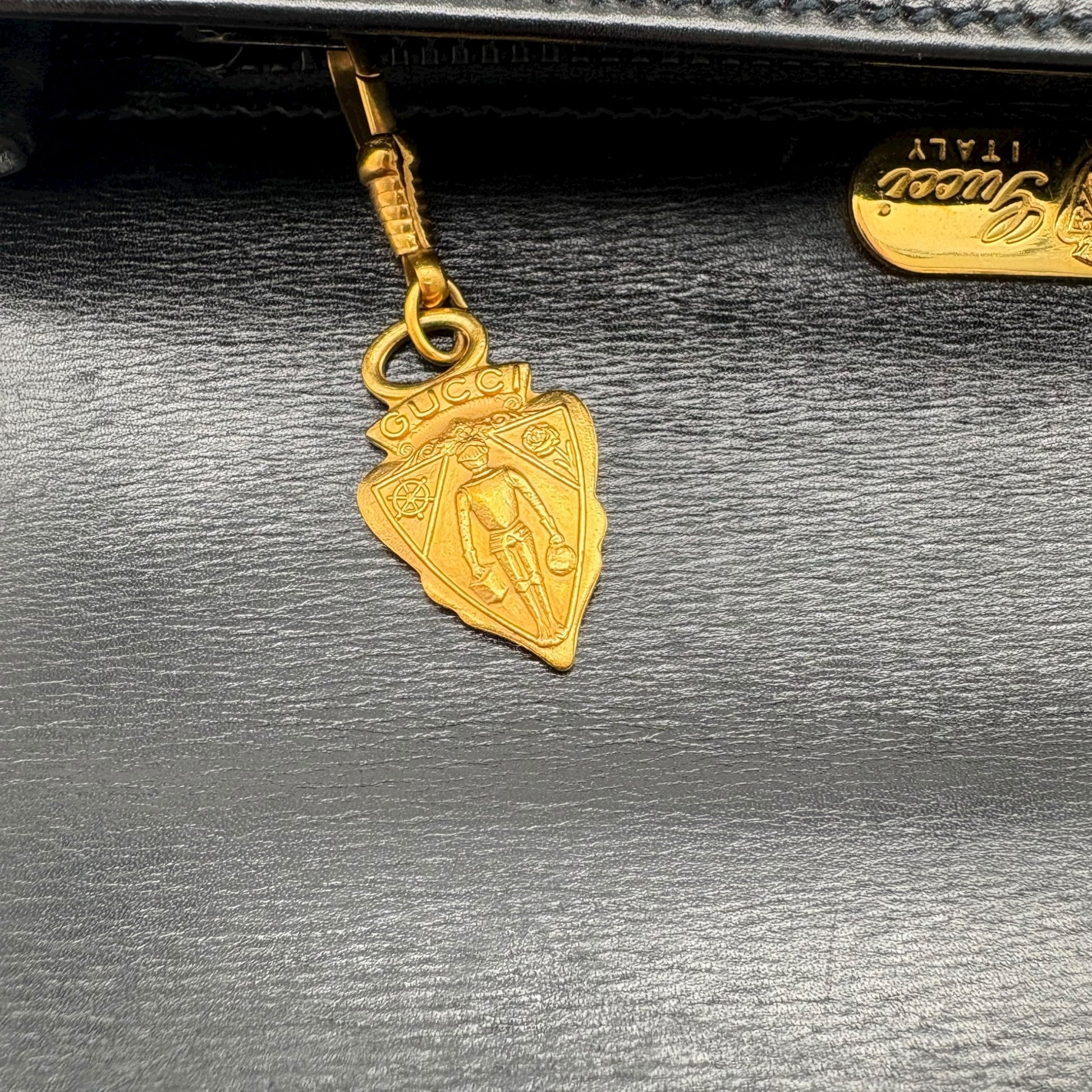 Gucci Chain Shoulder