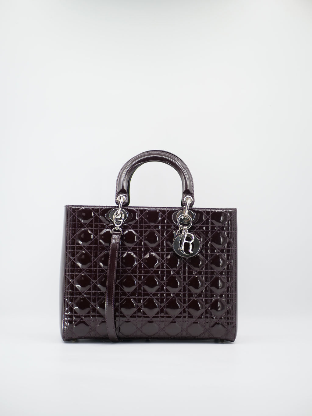 Sac a main Dior Lady L bordeaux en cuir verni