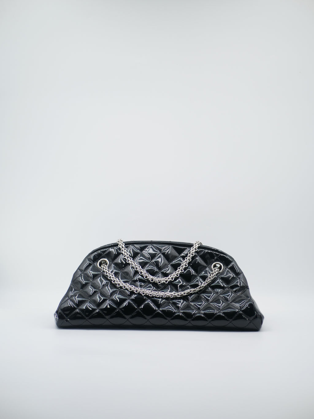 Sac a main Chanel Mademoiselle noir en cuir verni
