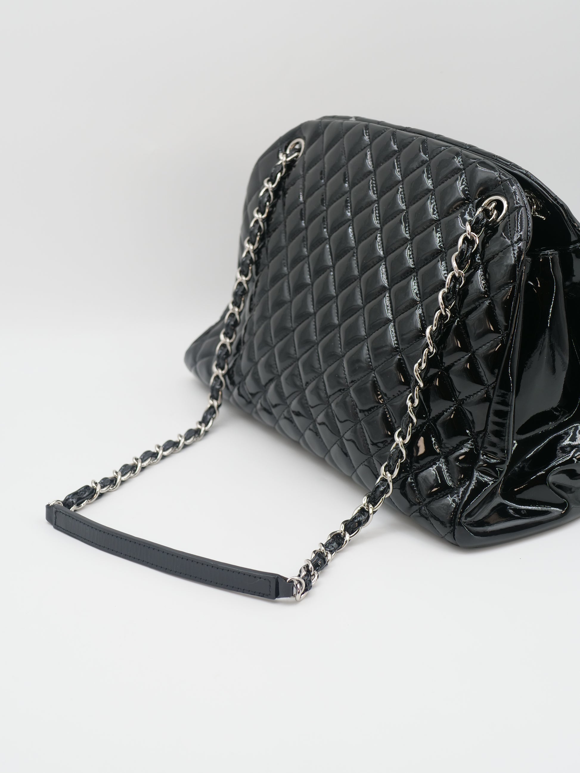 CHANEL MADEMOISELLE TOTE