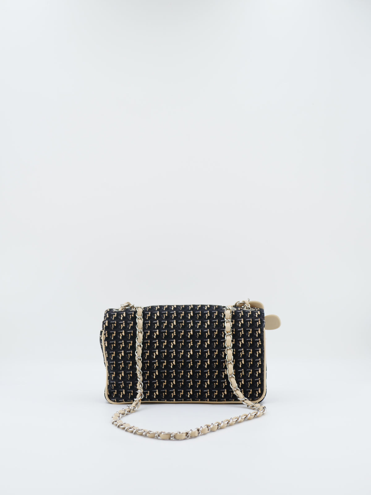 CHANEL CLASSIQUE  FLAP DENIM