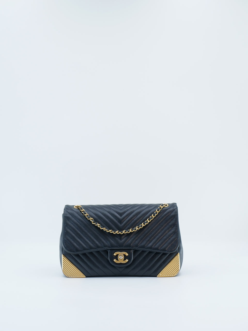 CHANEL ROCK THE CORNER FLAP