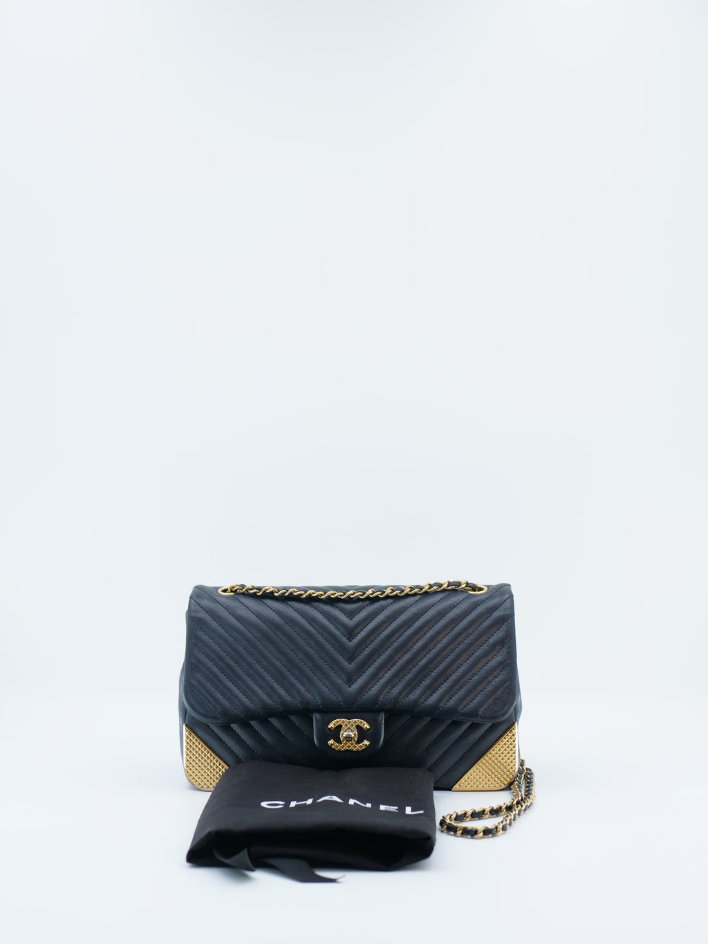 CHANEL ROCK THE CORNER FLAP