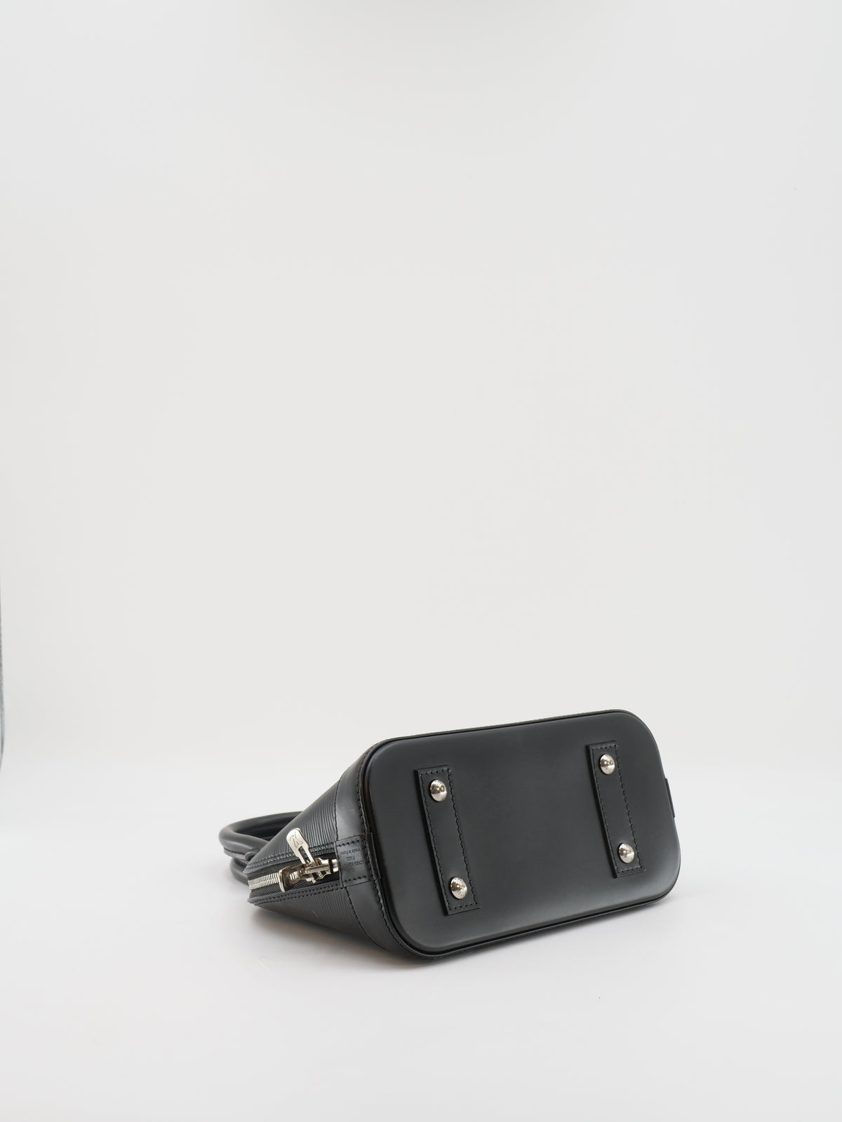 LOUIS VUITTON BB ALMA EPI