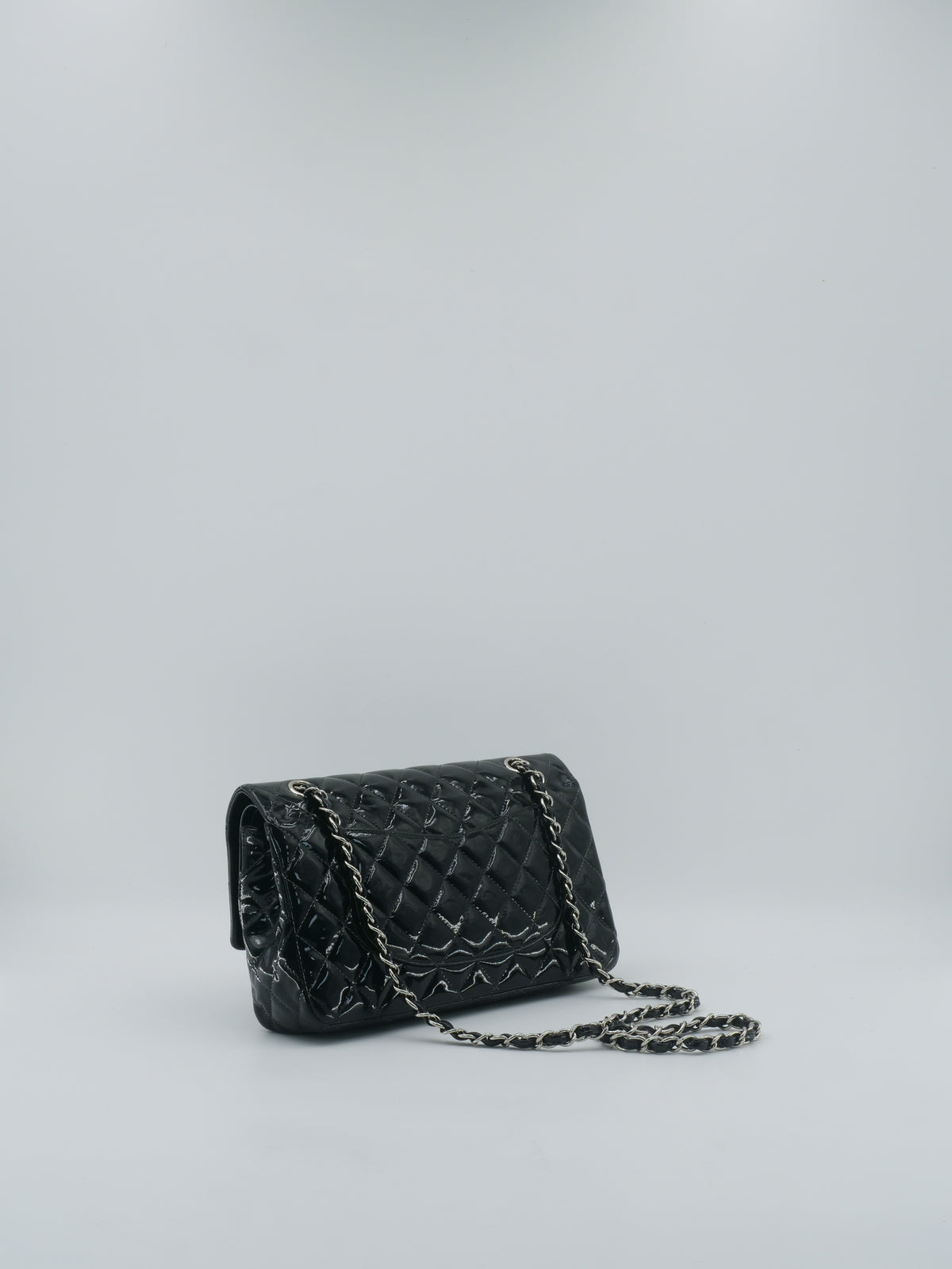 CHANEL TIMELESS 25 PATENT LEATHER