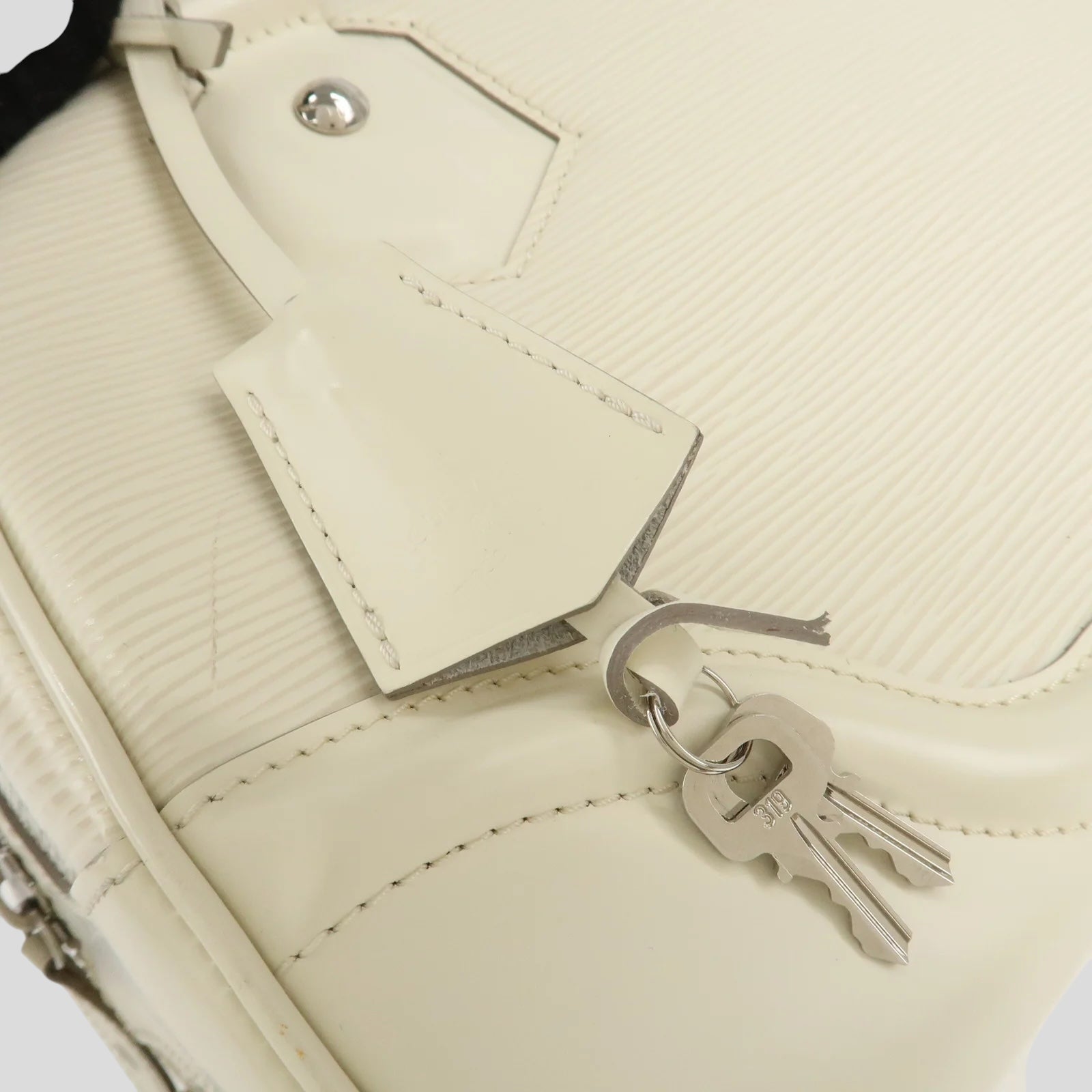 Louis Vuitton Bowling Montaigne Epi