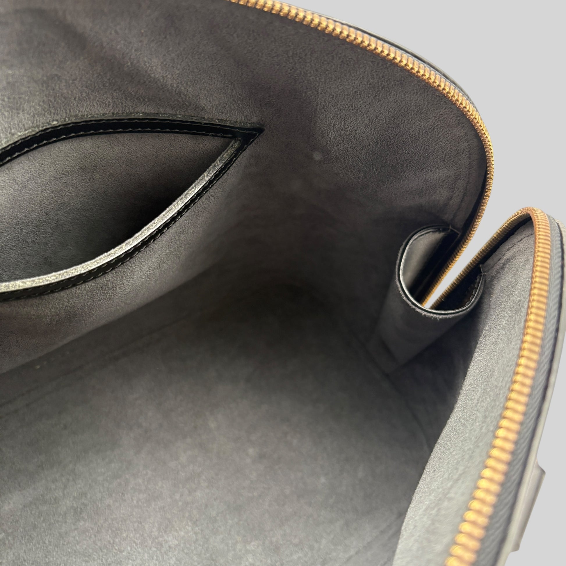Louis Vuitton Alma PM